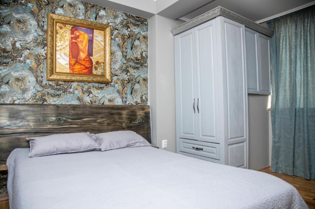 Art Luxury Apartment Burgas City Eksteriør billede